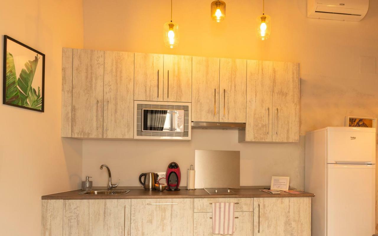 Cdz - Poniente, Intimo Apartamento En El Corazon De Cadiz Luaran gambar