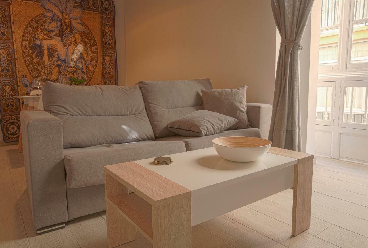 Cdz - Poniente, Intimo Apartamento En El Corazon De Cadiz Luaran gambar